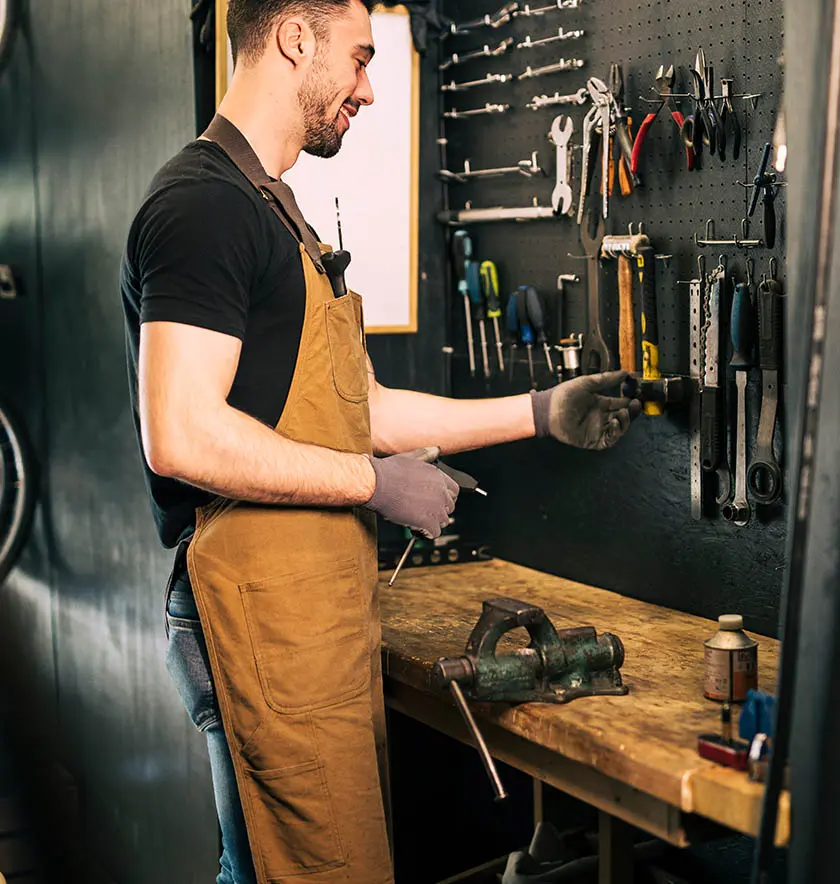 tool apron for electrician